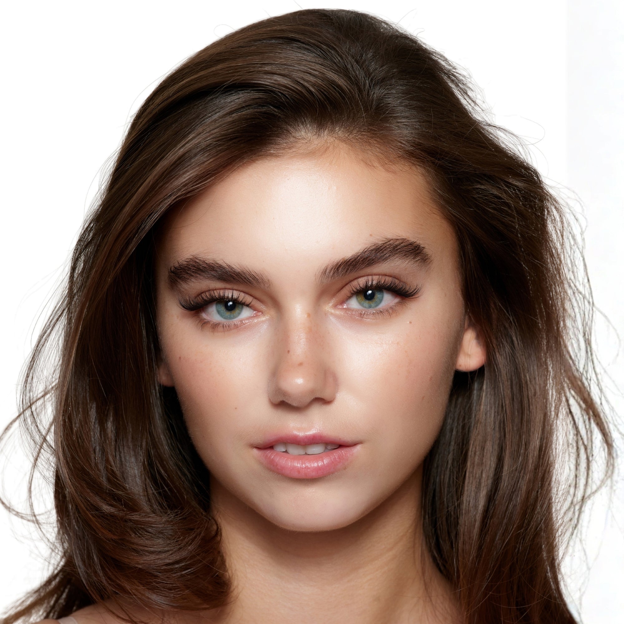 Satin Volume Pre-Glued Lashes Set