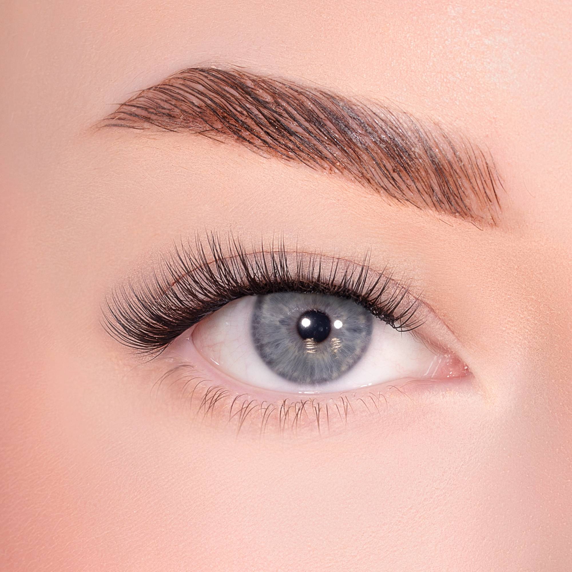 Subtle Density Pre-Glued Lashes Set