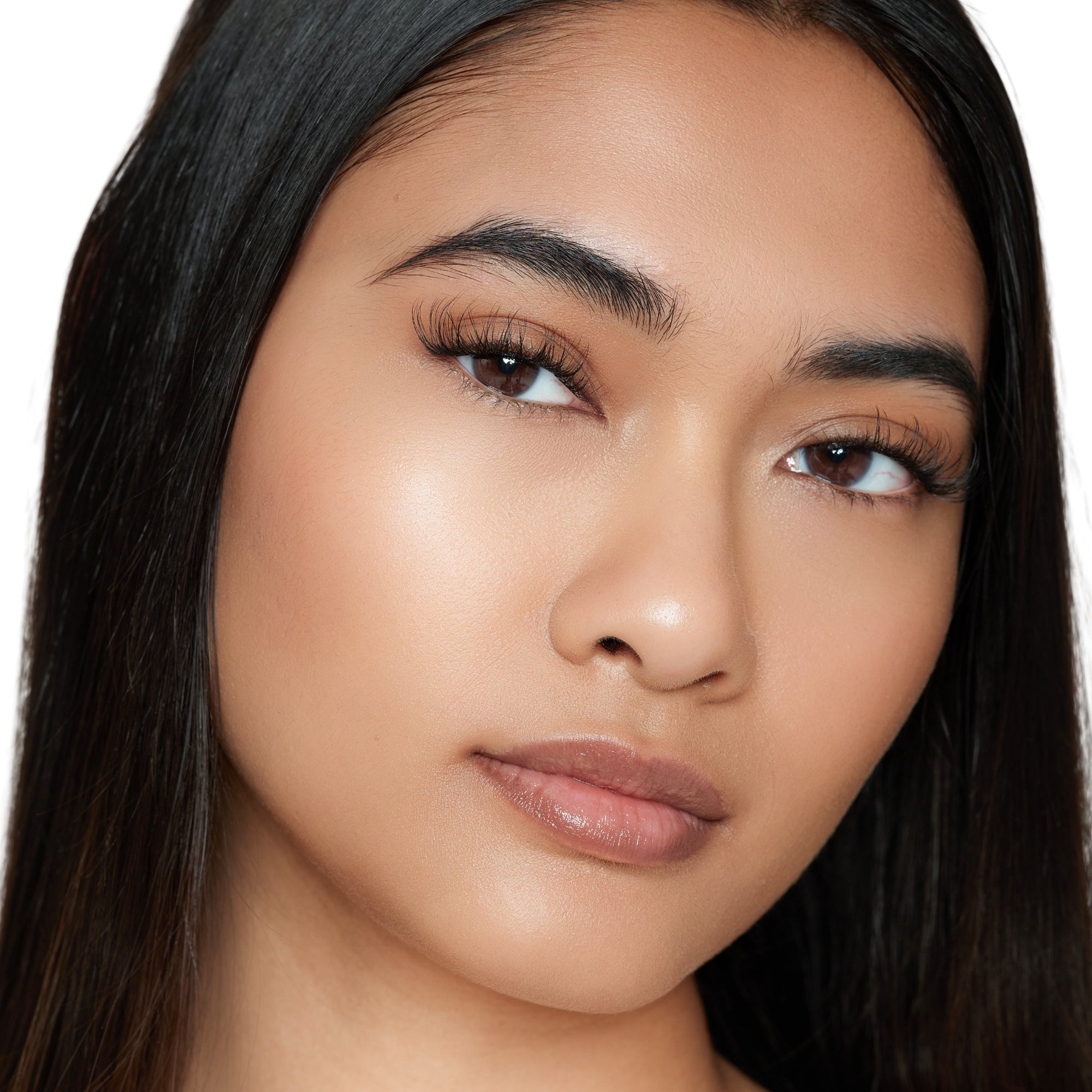 LWI Wispy Classic Pre-Glued Lashes Set