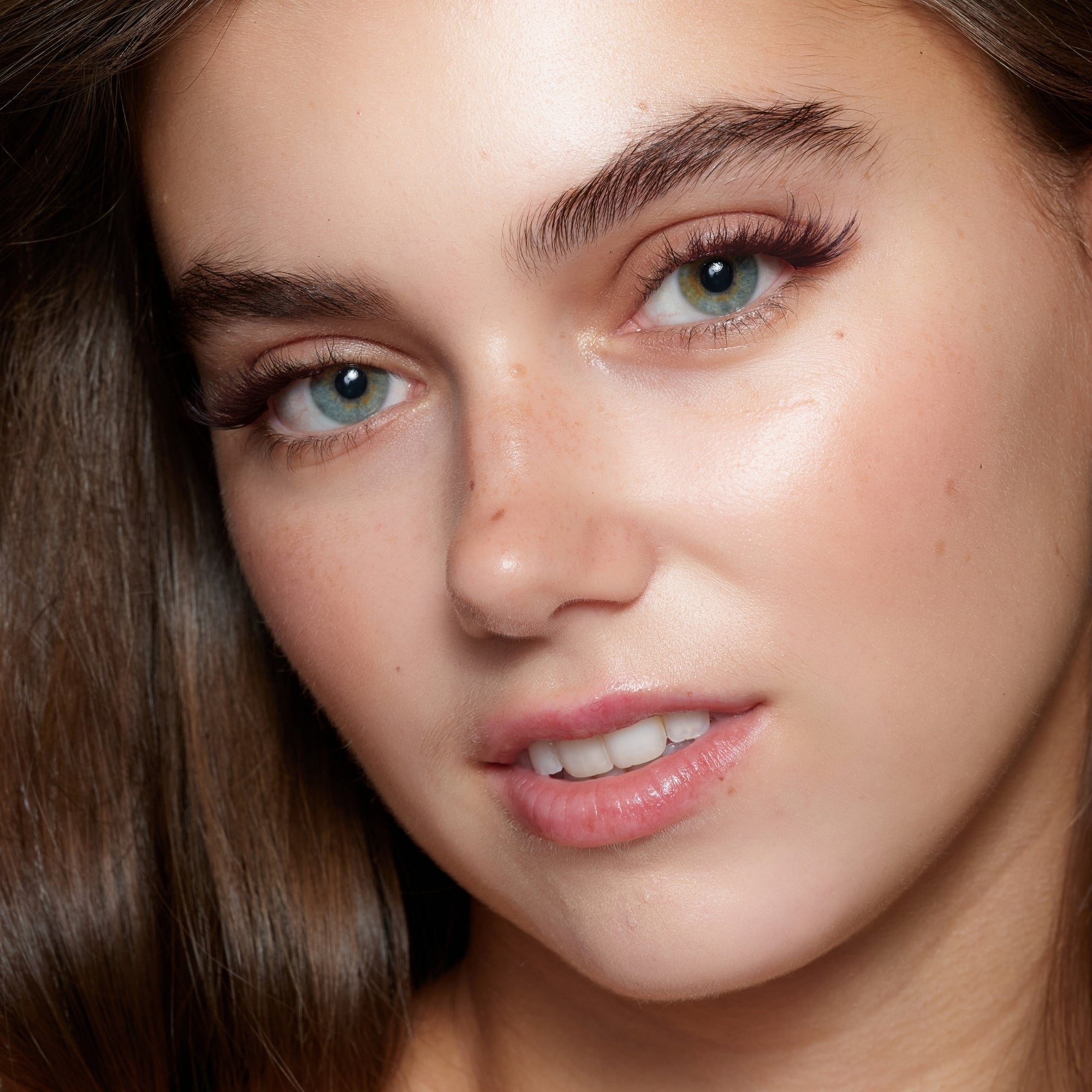 Velvet Volume Dark Brown Pre-Glued Half Lashes